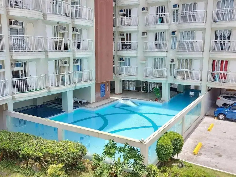 Cozy Studio Condo With Stunning Tagaytay Views
