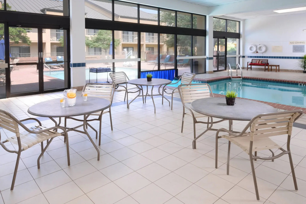 Courtyard Dallas Las Colinas
