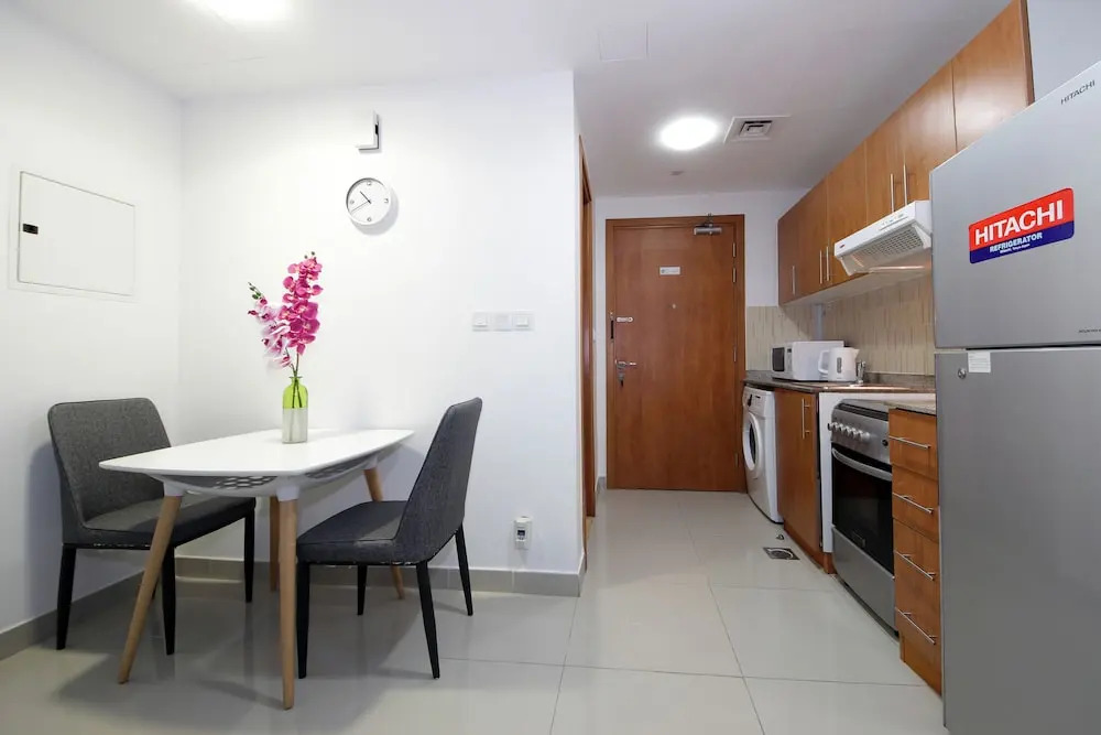 Piks Key - Lakeside Tower C