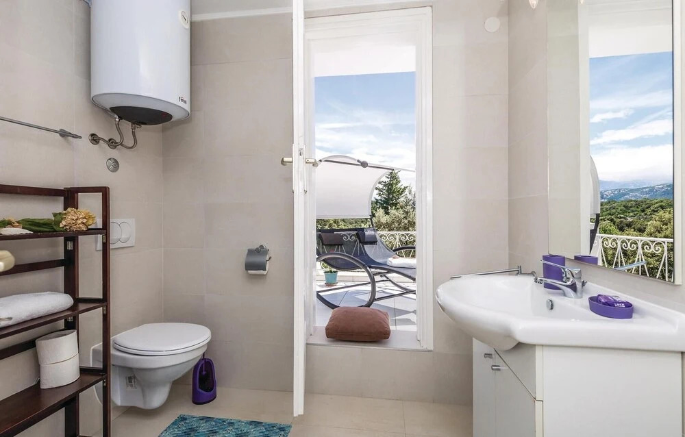 Stunning Home in Kampor With 2 Bedrooms and Wifi