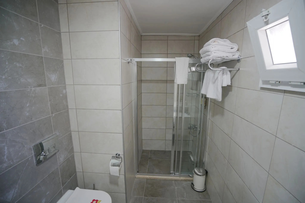 Art Suites Hotel