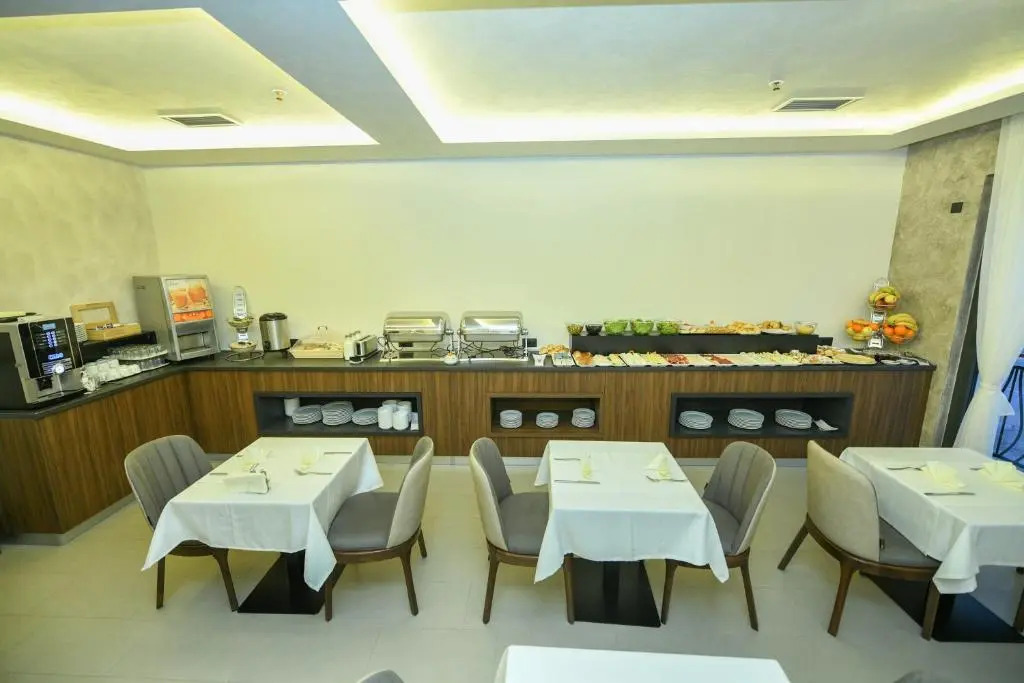 Hotel Lazaro