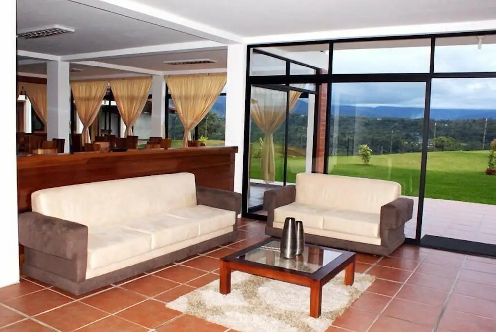 Hosteria Farallon