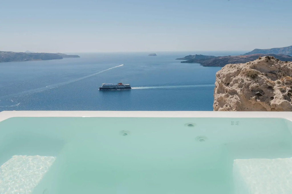 Apeiron Blue Santorini by Apeiron Hotels