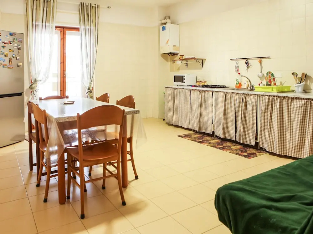Graceful Apartment in Napoli With Balcony
