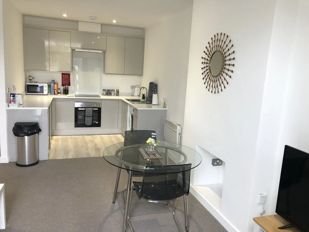 La Fontaine Court Apartments - Aldershot