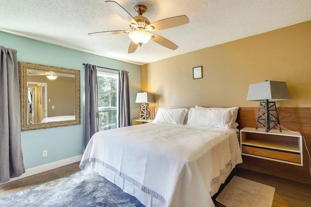 Water View! Walkable Gem Near Bayshore Boulevard