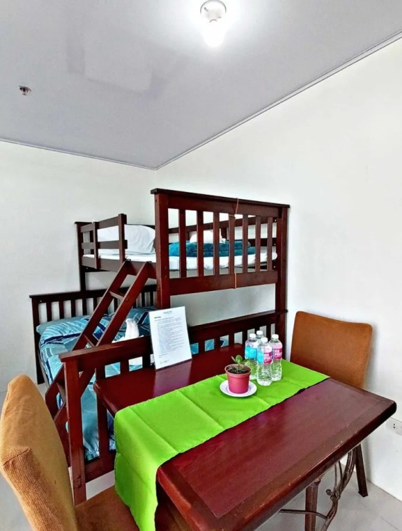 BURNHAM HILL CONDO by the Hermans