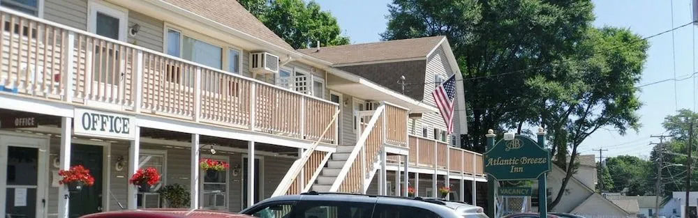 Atlantic Breeze Inn