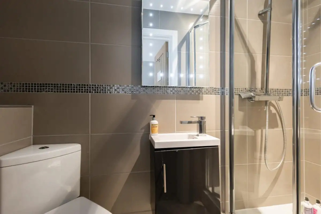 The Norfolk Townhouse - Large & Stunning 5BDR Mews Home on Private Street