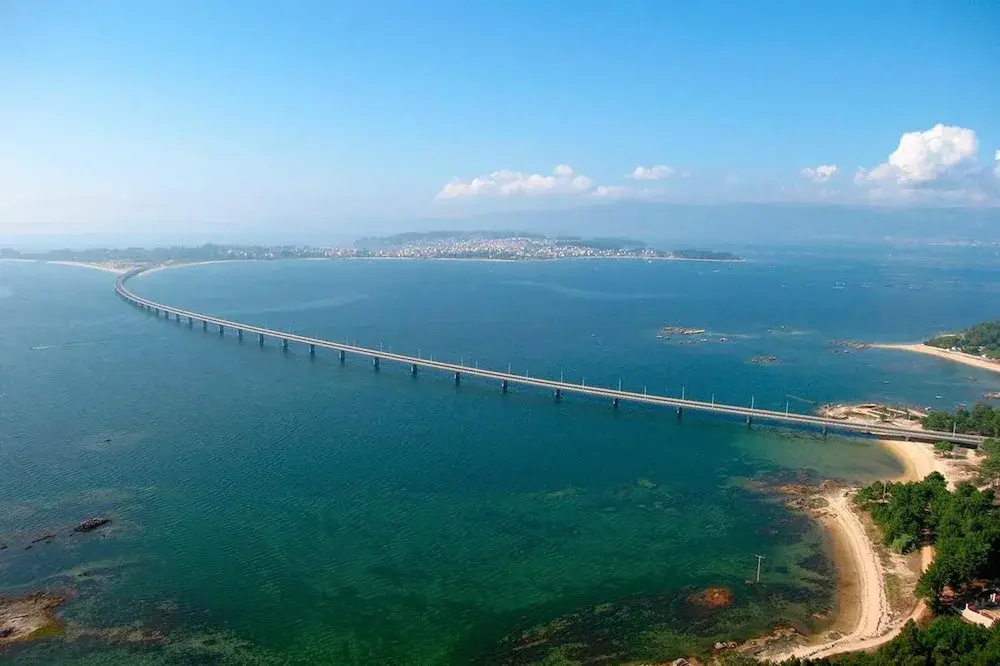 Apartment With 2 Bedrooms in Illa de Arousa, With Wonderful sea View, Furnished Garden and Wifi Near the Beach