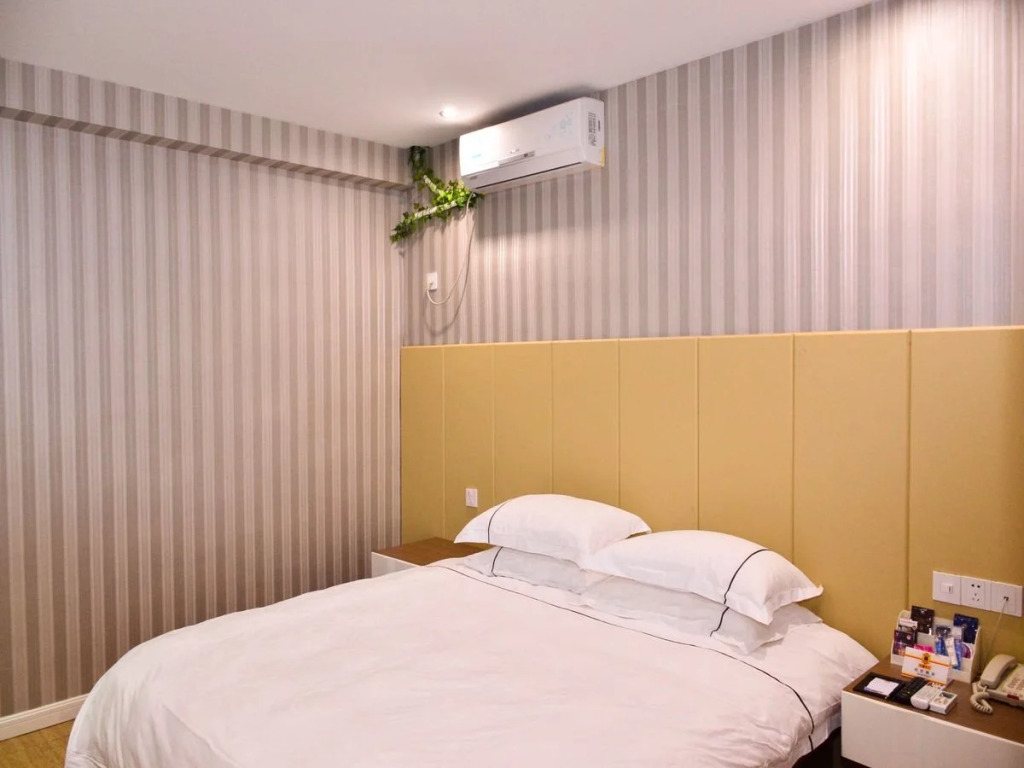 Super 8 Hotel Yiwu Binwang