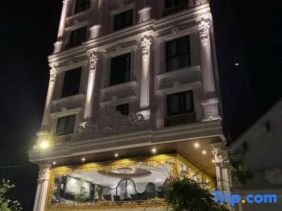 Royal Hotel 2 Mong Cai