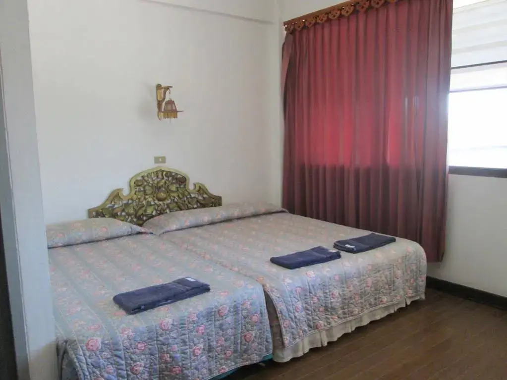 Royal Jommanee Hotel