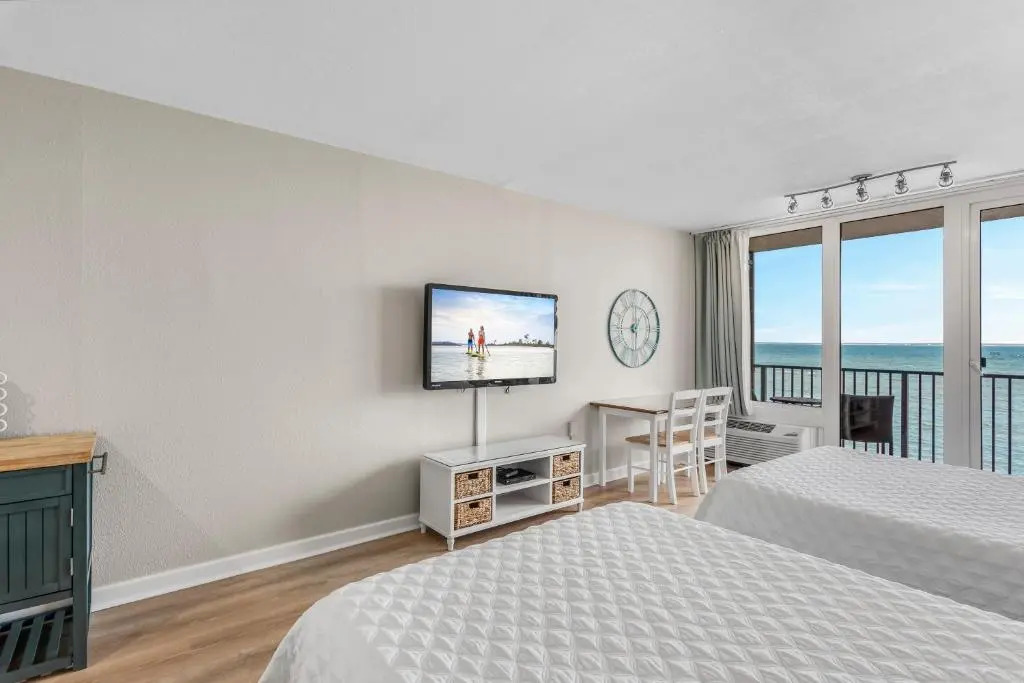 Sandestin Resorts, Bayside, 3rd Floor, Bay Front Studio