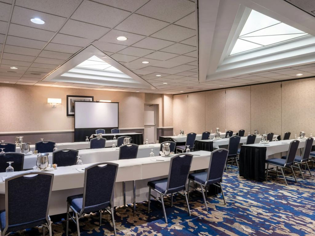 Embassy Suites Baltimore - North/Hunt Valley