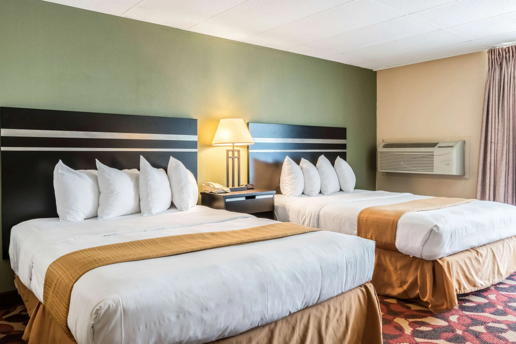 Days Inn By Wyndham Carlisle North