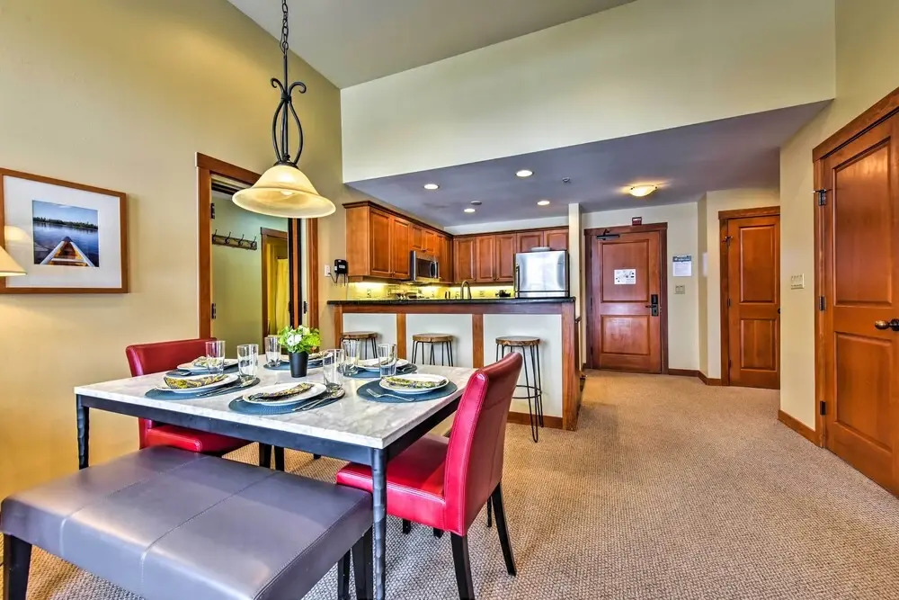 Ski-in/ski-out Solitude Resort Condo w/ Mtn Views!