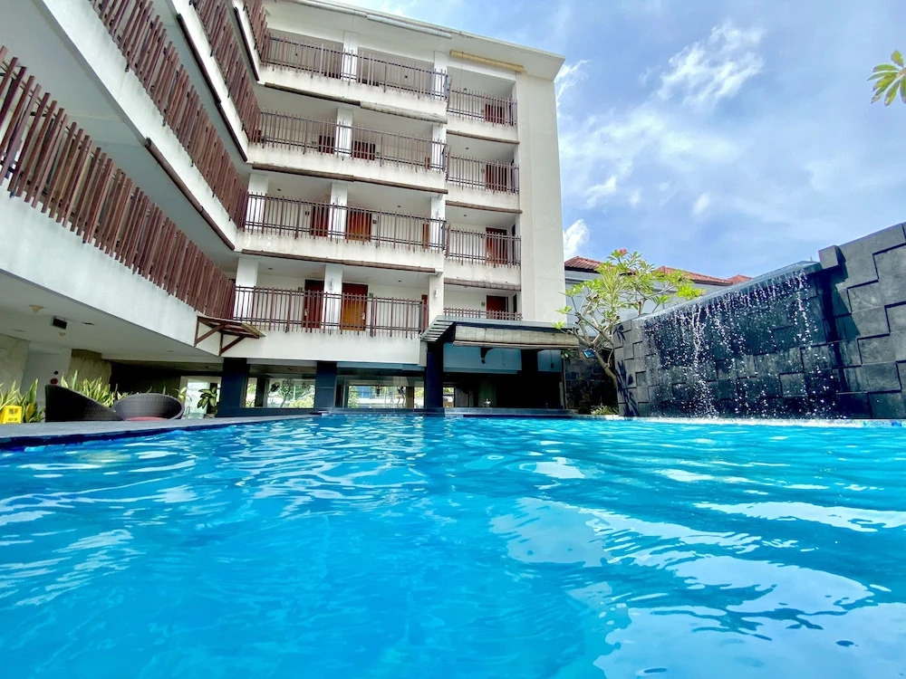 7 Days Premium Kuta