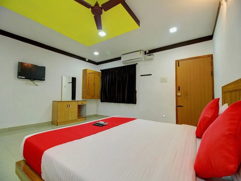 OYO 15257 Ananda Inn