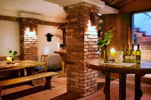 Gostišče - Guest house STARI HRAST