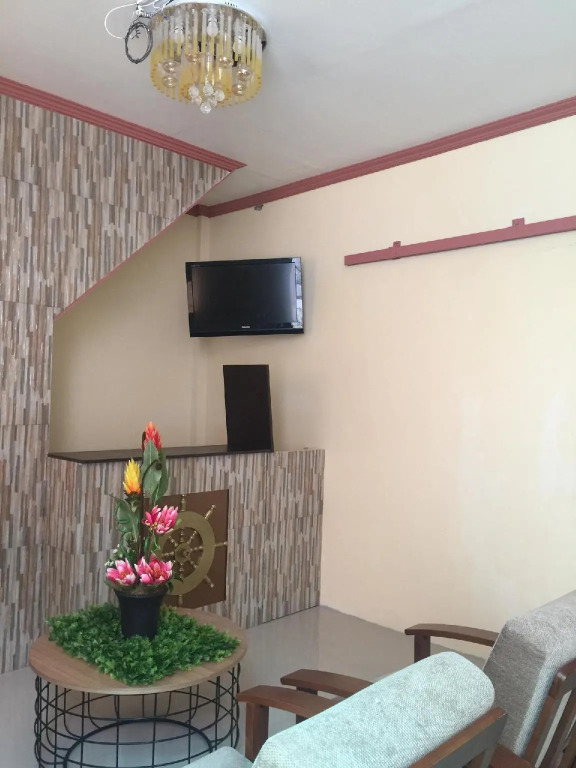 OYO 742 Blythe 888 De Jardin Transient House