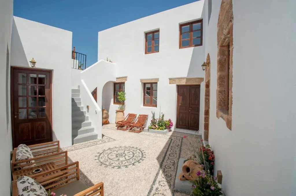 Elegant-Lindian Villa Marietta