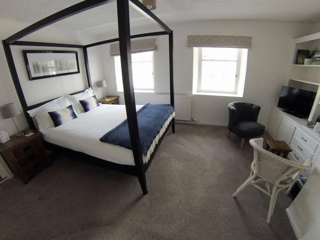 Ty Helyg Guest House