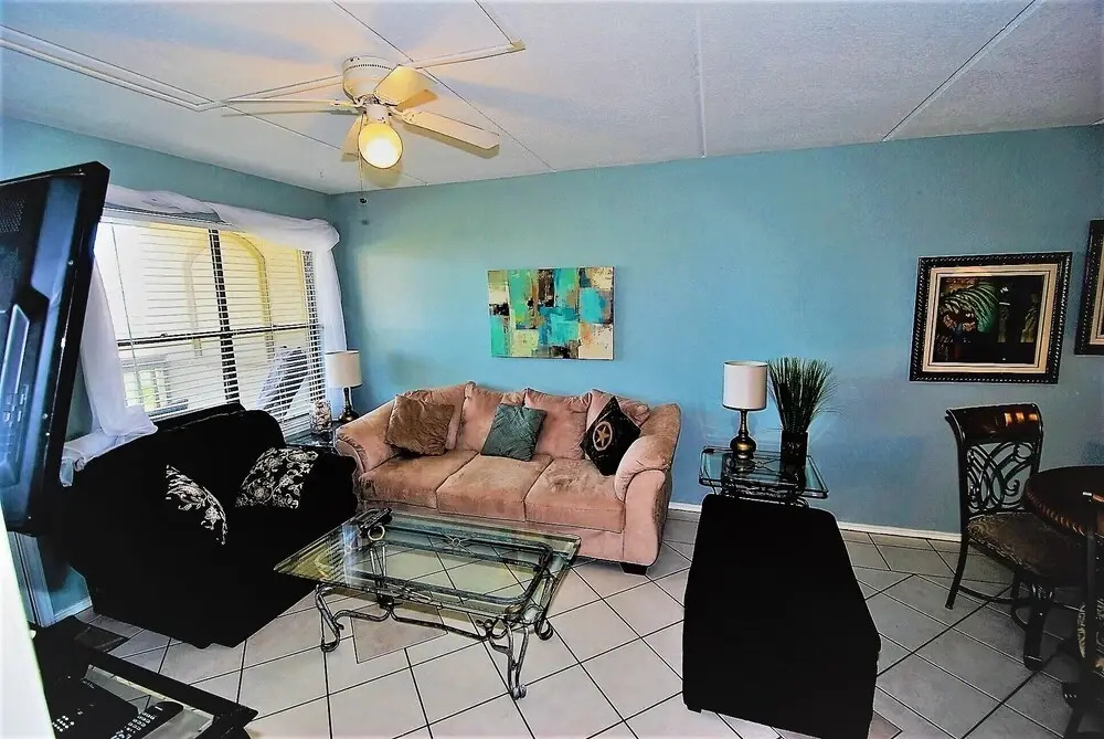 Parklane Condo Unit #311 2 Bedrooms 2 Bathrooms Apts