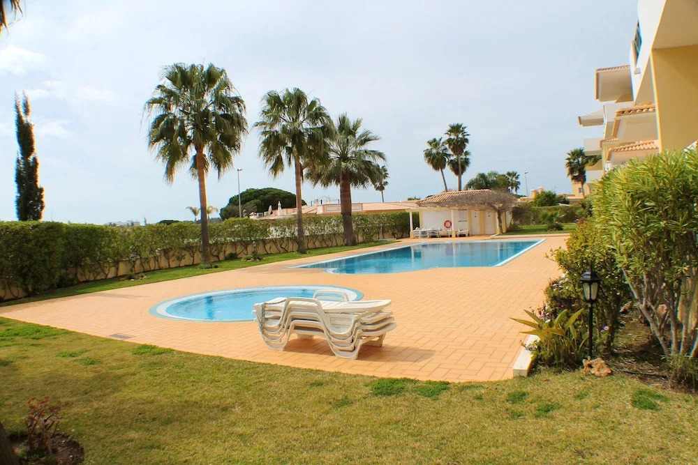 Apartment With 2 Bedrooms in Albufeira, With Pool Access, Enclosed Gar