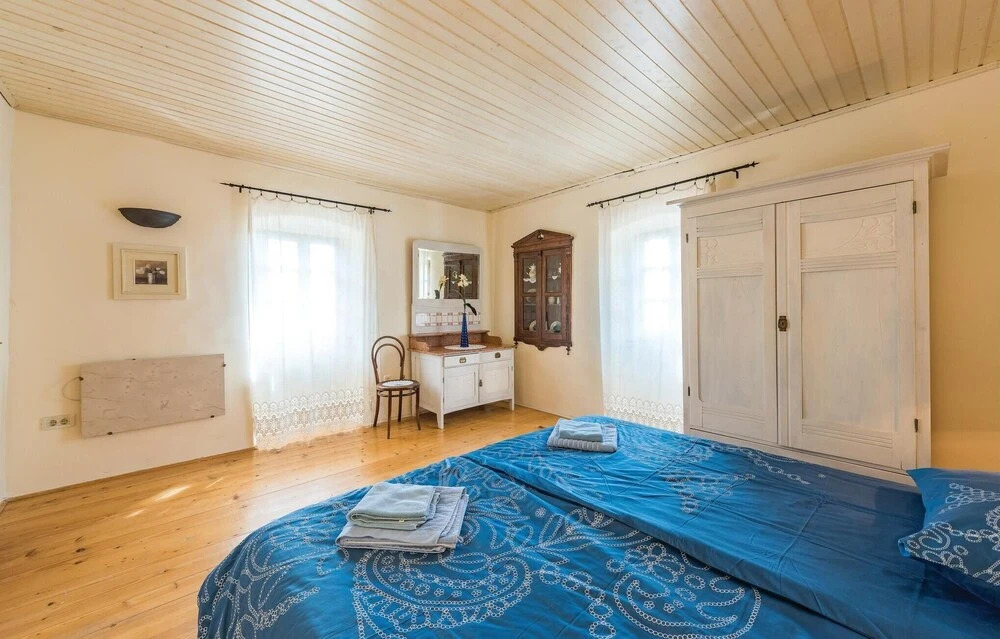 Beautiful Home in Markovac With Wifi and 5 Bedrooms