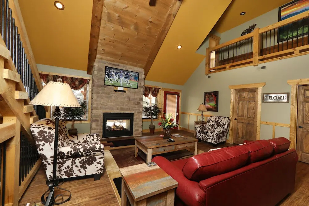 Hilltop Haven - Four Bedroom Chalet