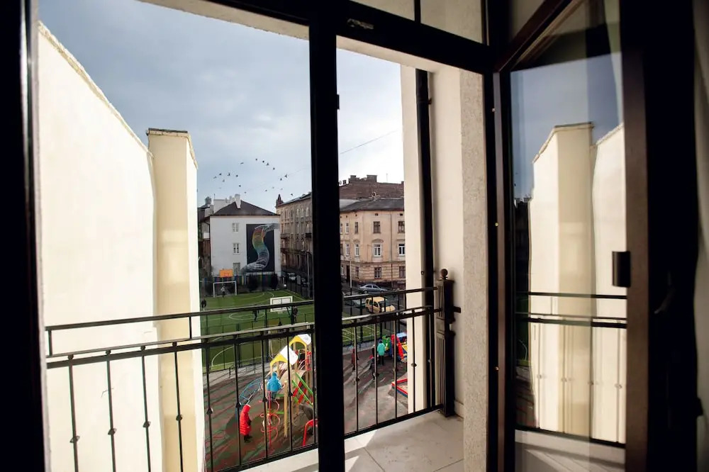 Spacious Apartment Center