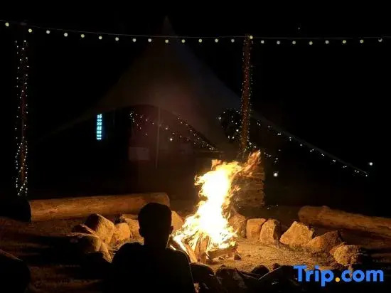 Jinyu Flower Hall Resort Homestay