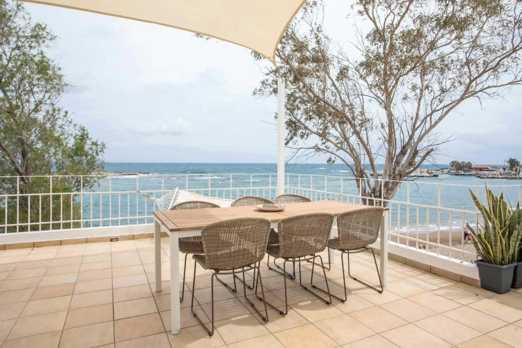 Salty Beach Front House Faliraki