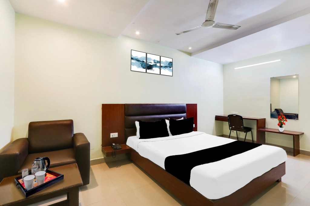 Townhouse Dwarka Nagar Near Ramatalkies