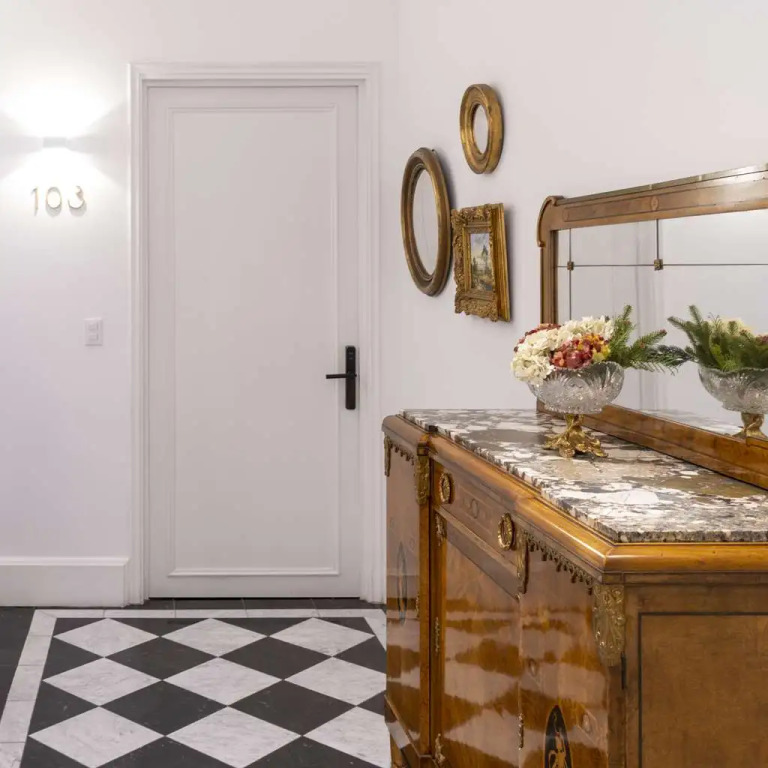 Roso Guest House