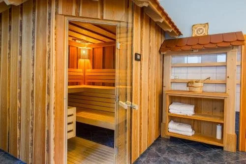 Török rooms, bistro & wellness