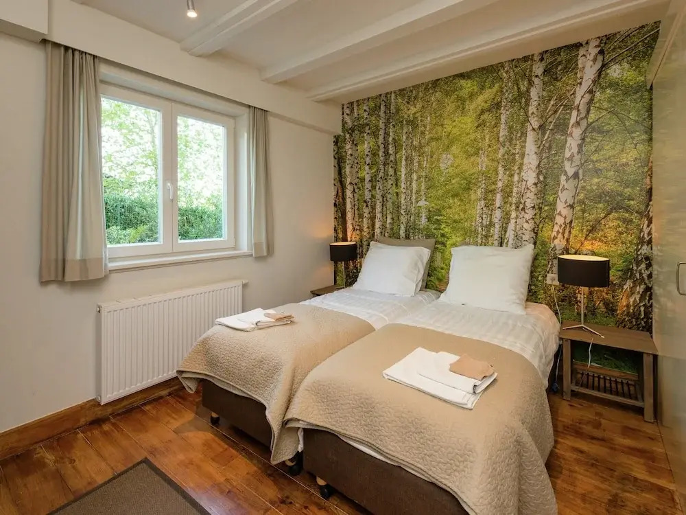 Lovely Villa in Durbuy with Hot Tub