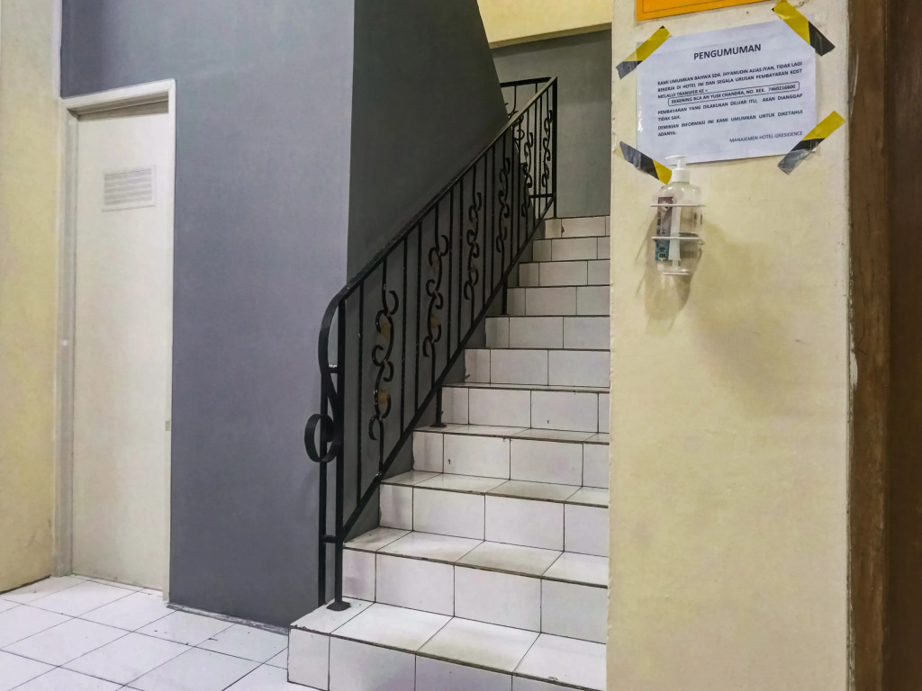 RedDoorz near Lokasari Mangga Besar 7