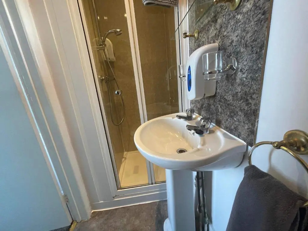 The Jubilee Hotel East - with NEWLY REFURBISHED SPA FACILITIES - GAMESPIT - AND SMOKEHOUSE