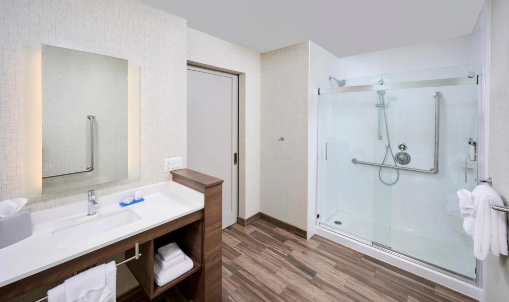 Holiday Inn Express & Suites - Brantford by IHG