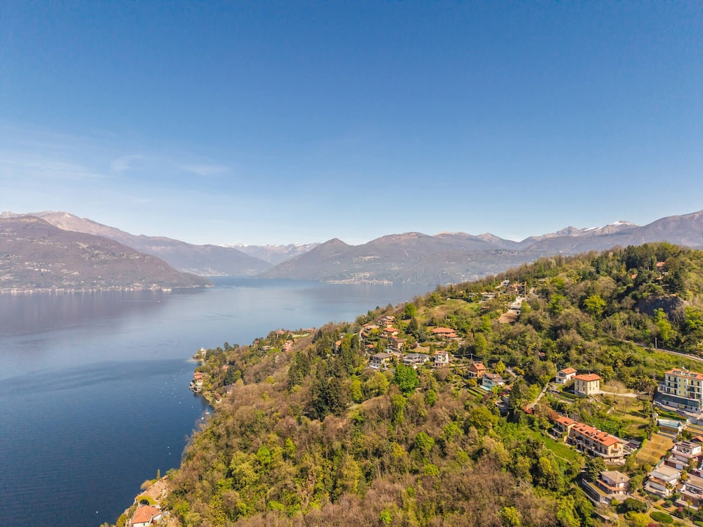 Stunning 1 bed Lake Maggiore Apartment