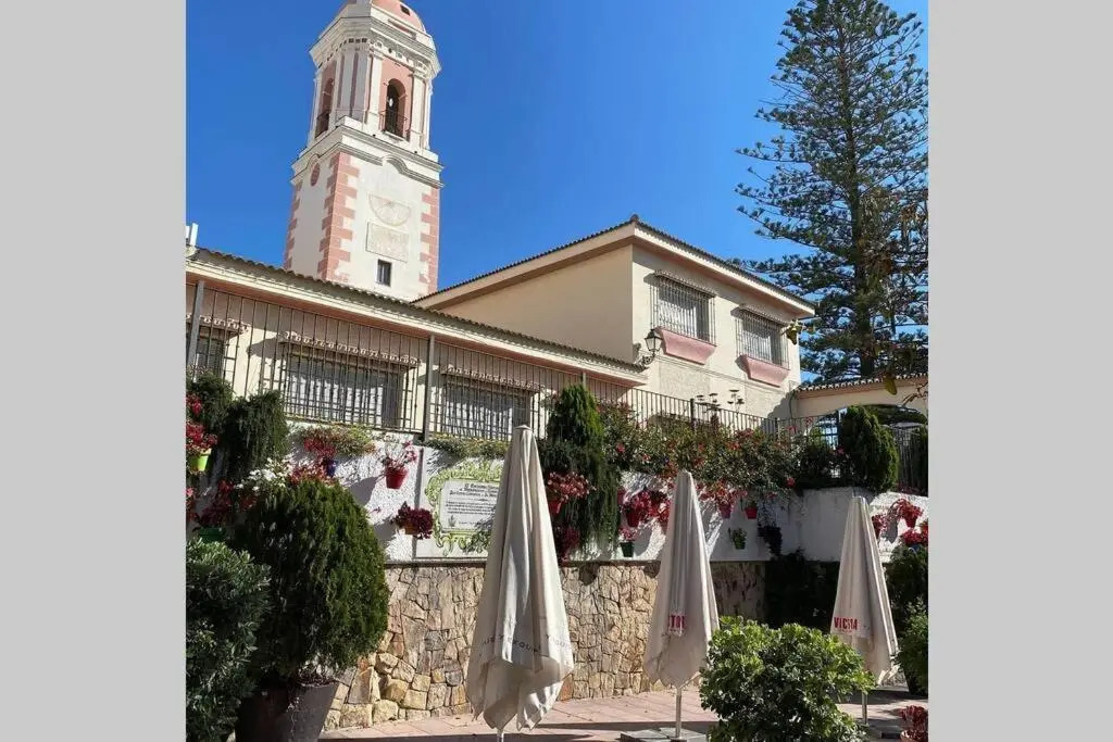 Estepona Seaview Apartment SELETUR