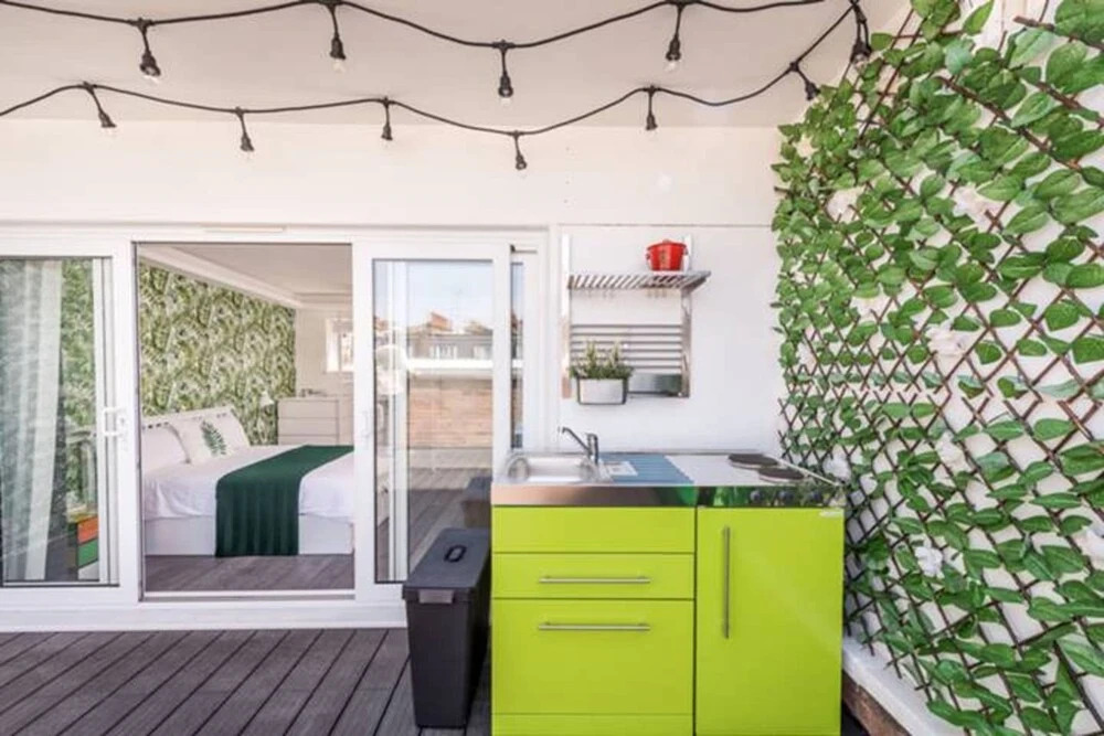 Prime Pimlico 3 Bedroom Flat With Roof Terrace