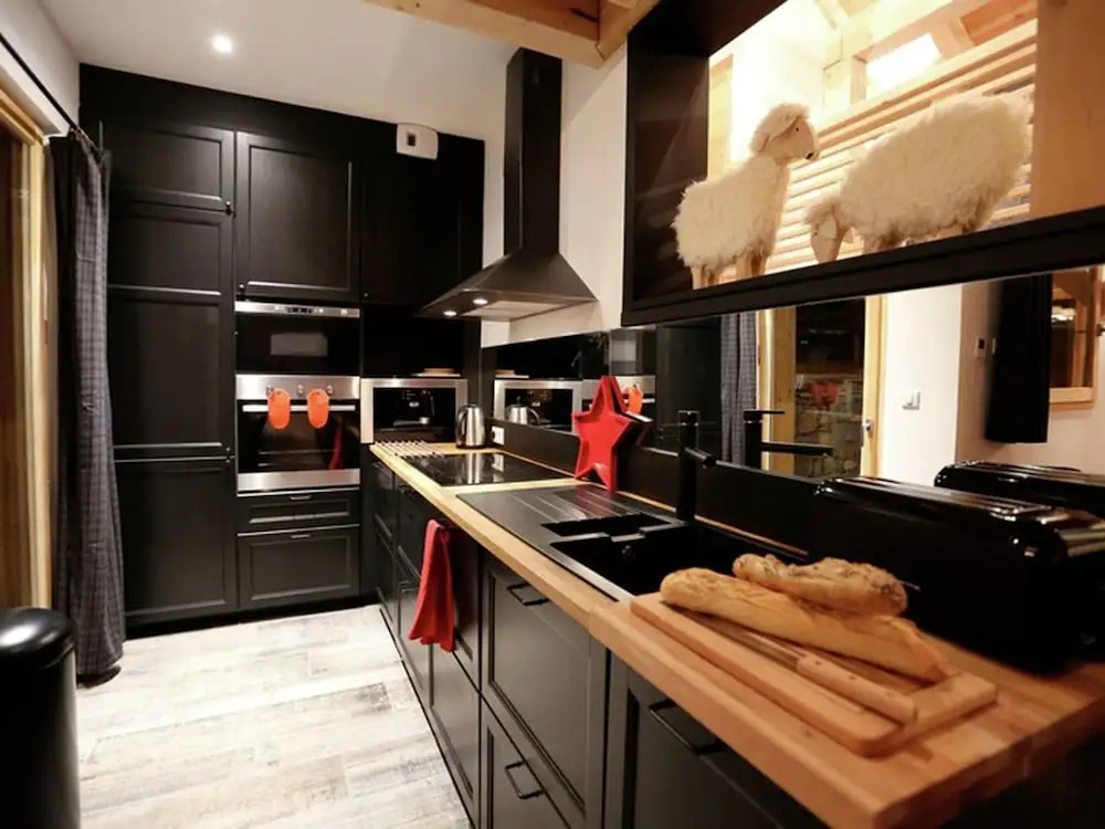 Luxury Chalet in Valloire With Wood Burning Stove and spa