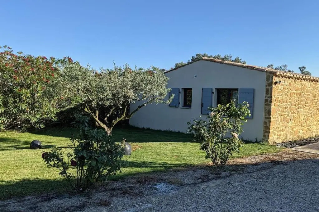 Dépendance de Charme en Provence