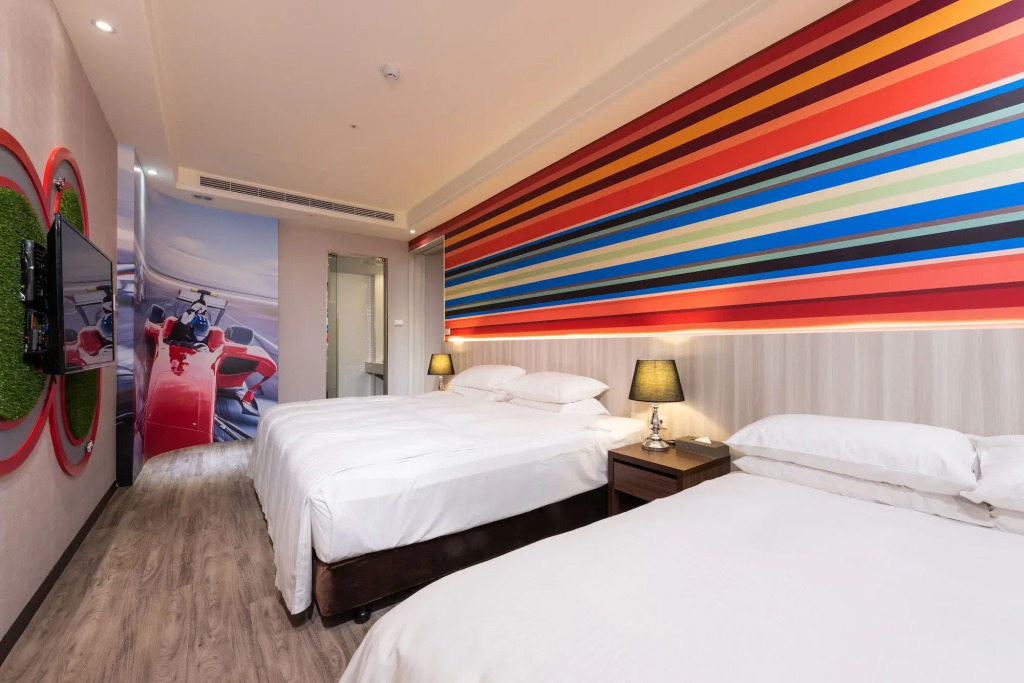 Holiday Garden Hotel SKM Park