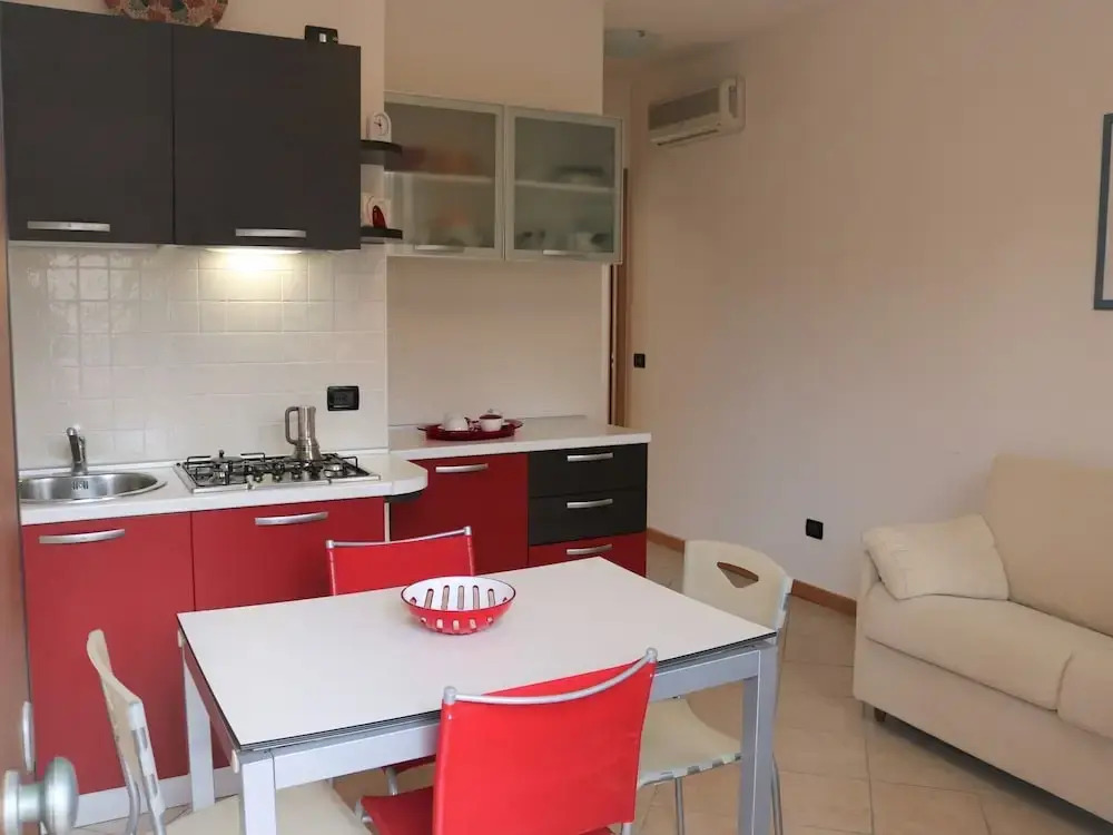Modern and Cozy Apartment Close to the Beach