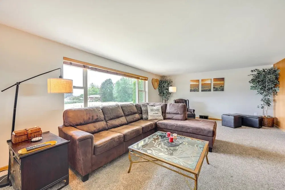 Family-friendly Yakima Escape w/ Yard & Pool!